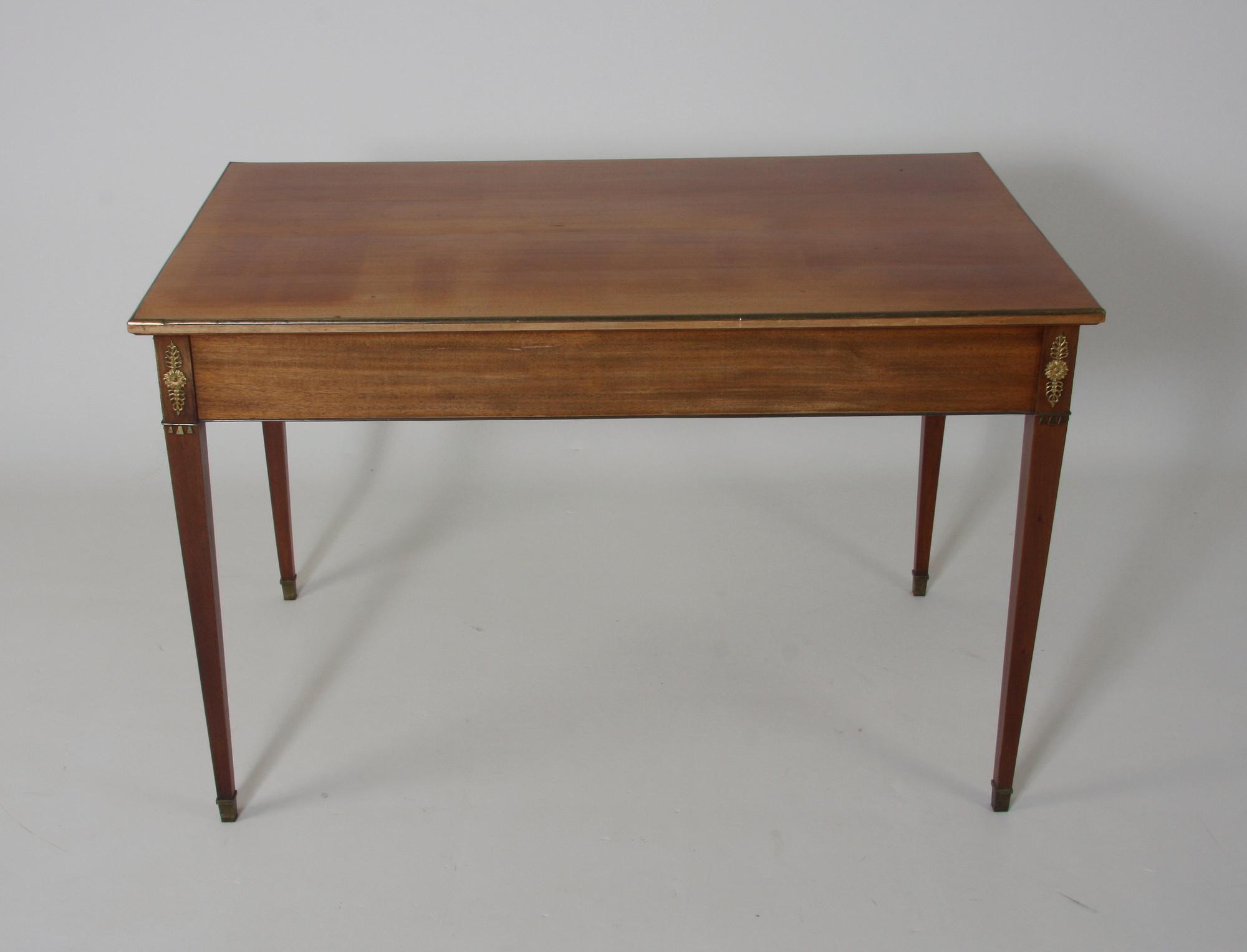 SKRIVBORD, gustaviansk stil.