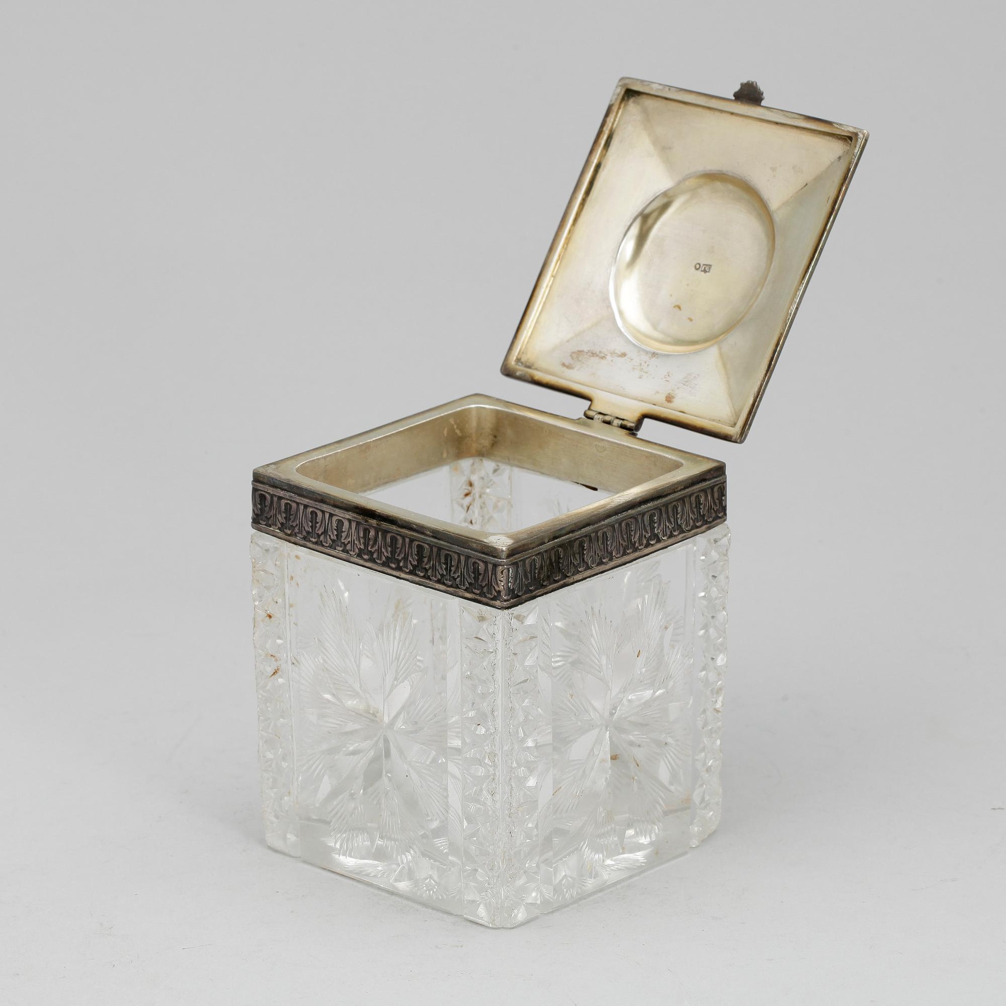 ASK, glas samt silver, otydliga stämplar, 18/1900-tal.