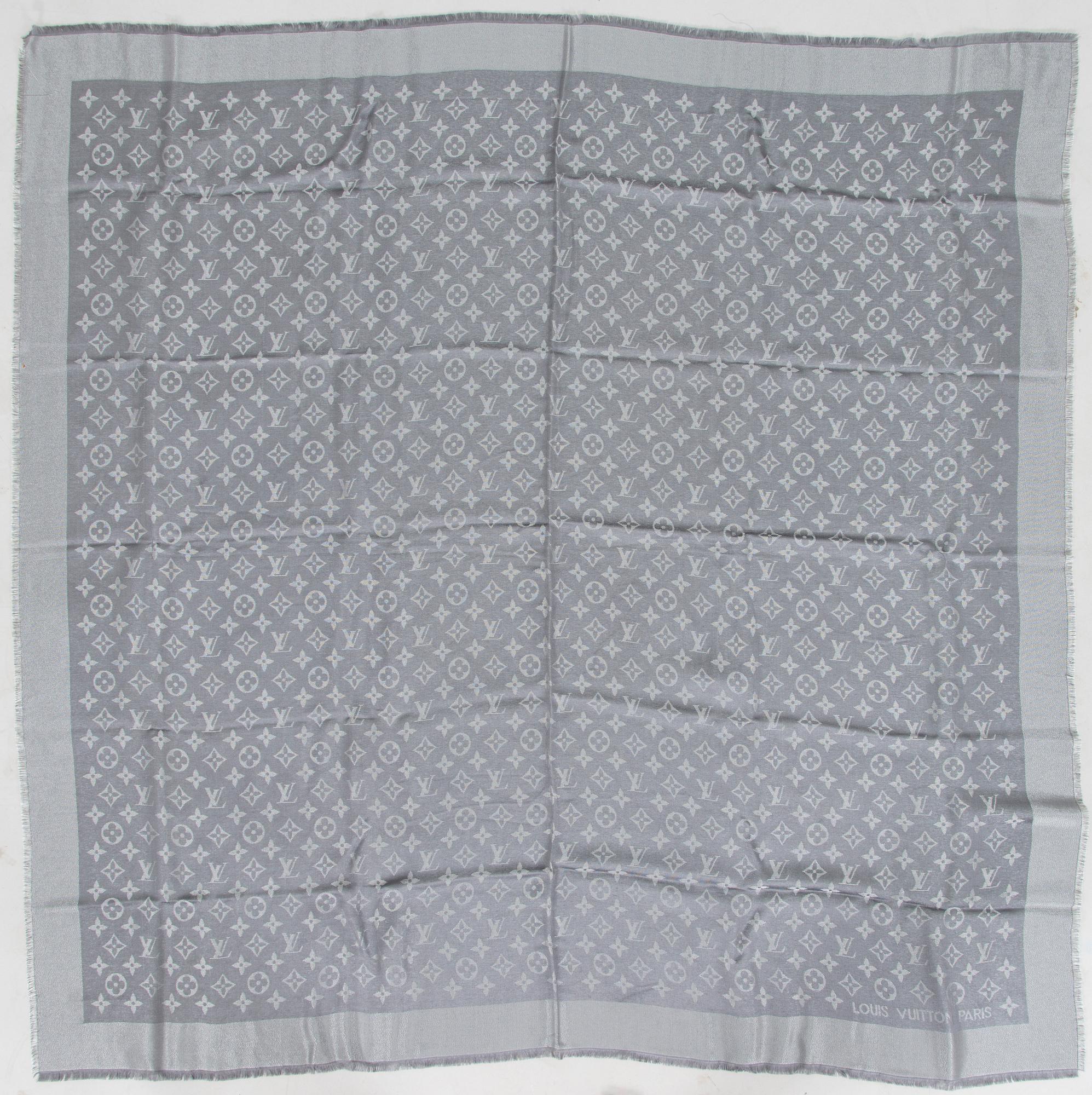 Louis Vuitton, a shawl, "Monogram Shine Shawl".