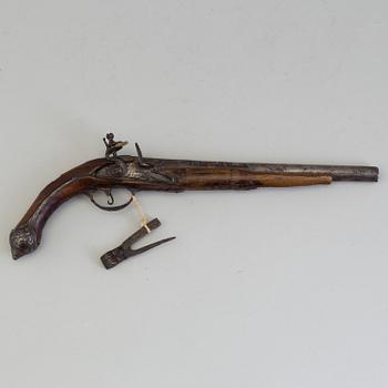 Two late 18th century flintlock pistols.