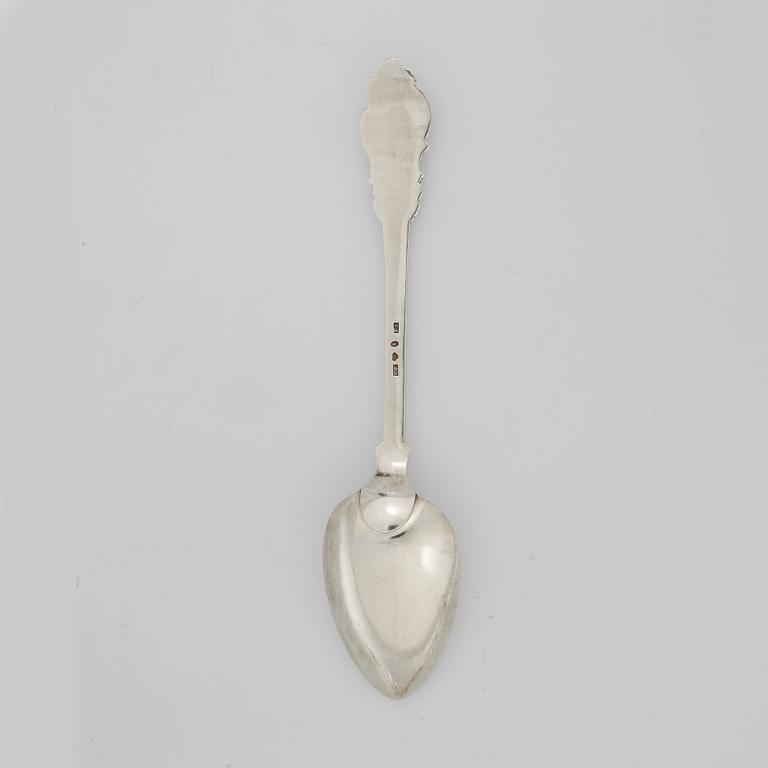 SKEDAR, 8st, förgyllt silver. C. Cedergren, Stockholm, 1860. Vikt ca 419g.