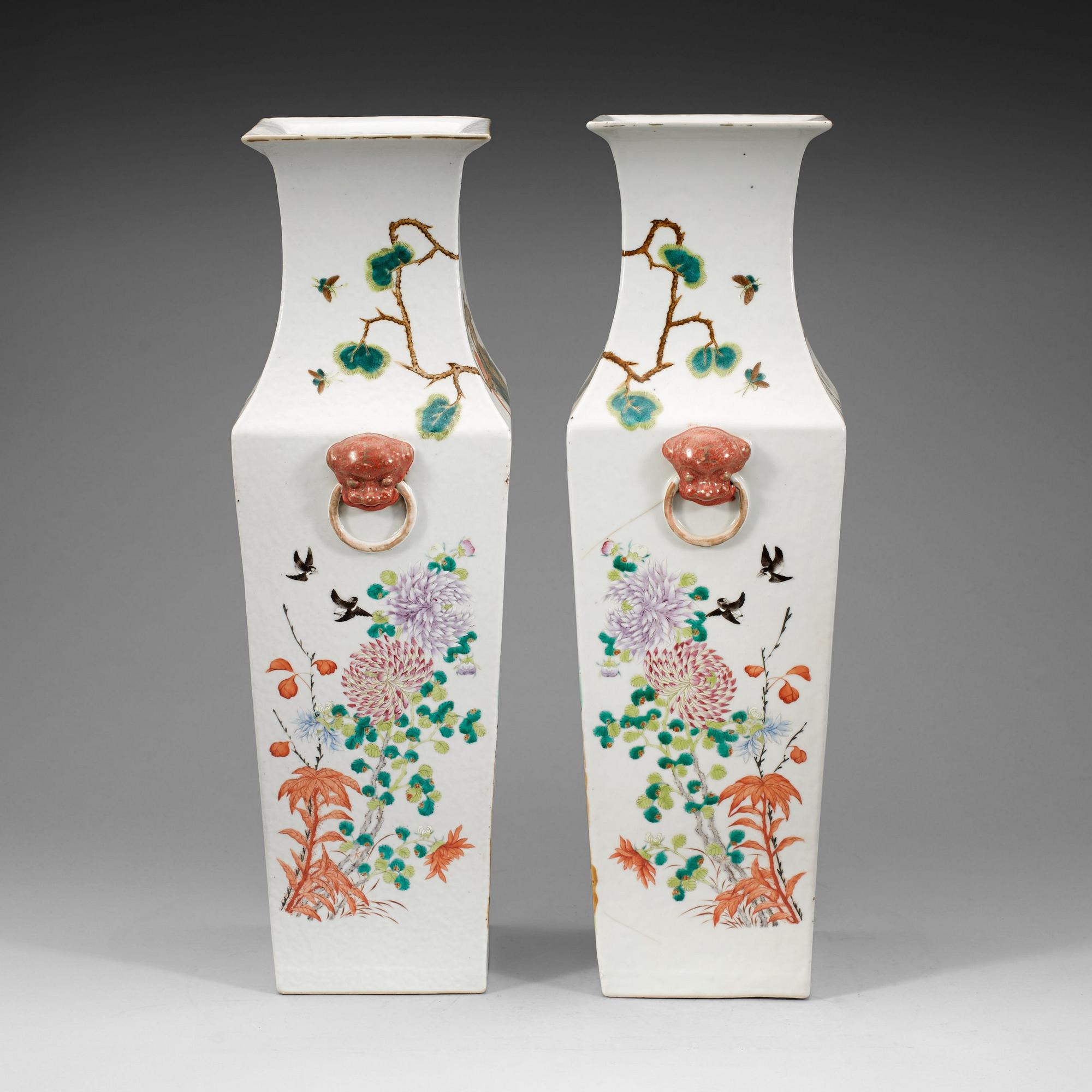 A pair of famille rose vases, Qing dynasty, late 19th Century.