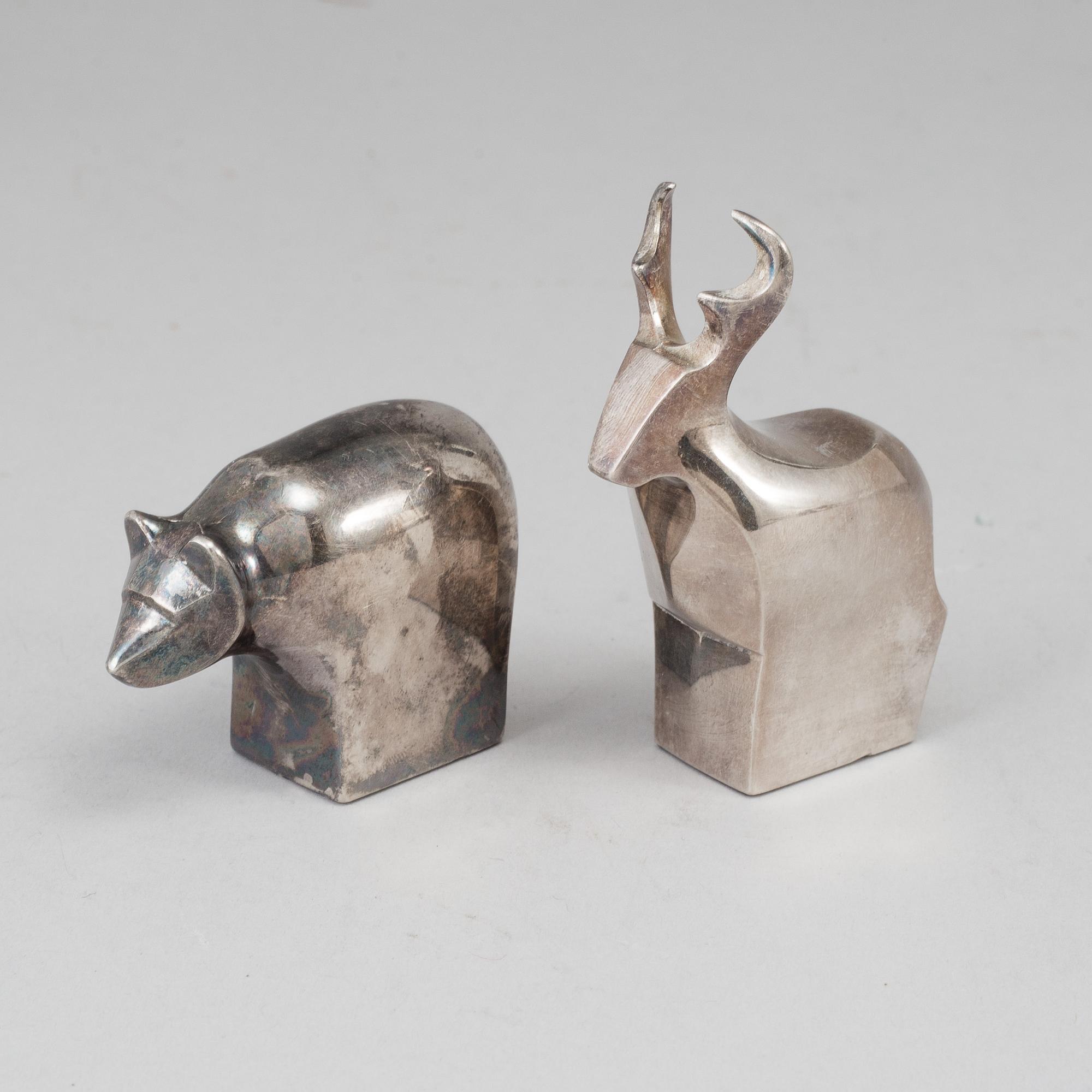 GUNNAR CYRÉN, bl a, figuriner, 2 st. Silverpläterad zink. Dansk Designs, Japan.