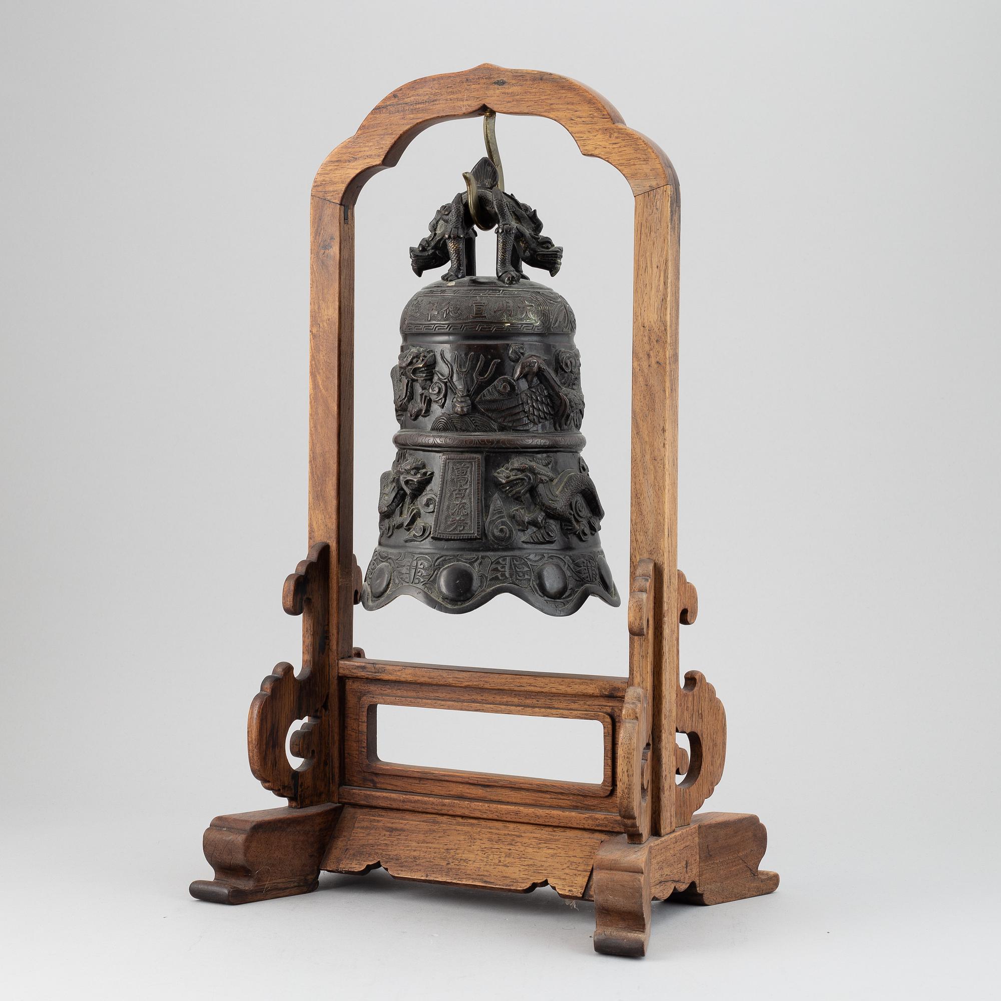 A Chinese bronze bell, early 20th Century.