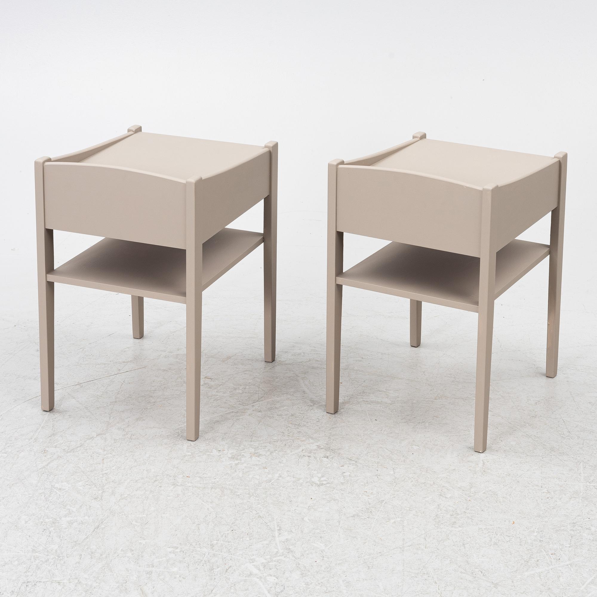 A pair of bedside tables, second half of the 20th century.