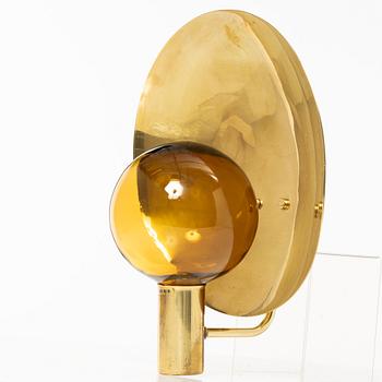 Hans-Agne Jakobsson, vägglampa, modell "V-180", Markaryd.