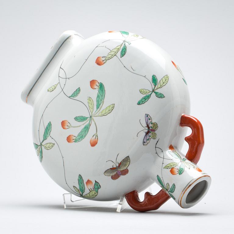 PILGRIMSKRUS, porslin, Kina, 1900-tal.