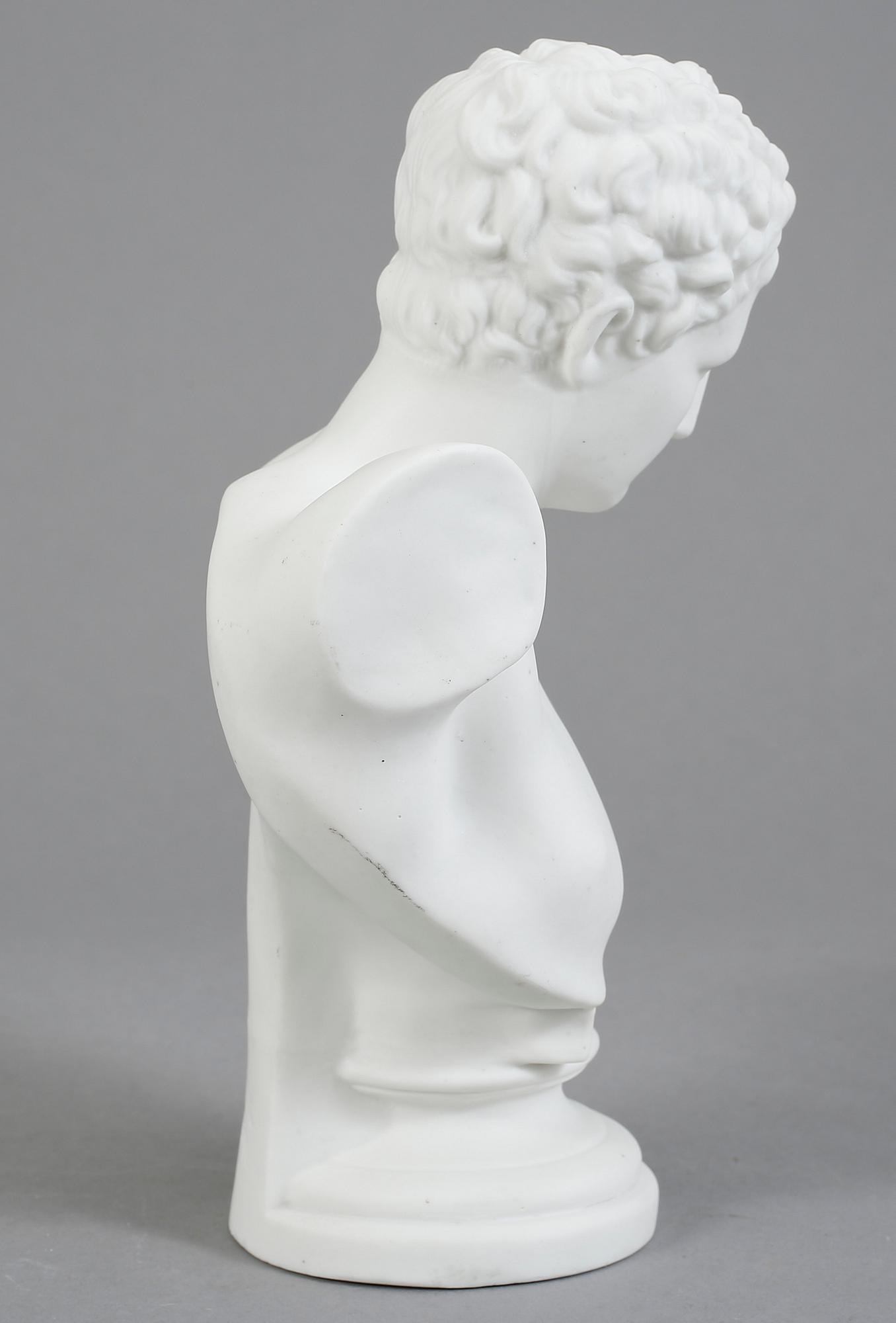 SKULPTUR / BYST, parian, Gustavsberg, daterad 1894.