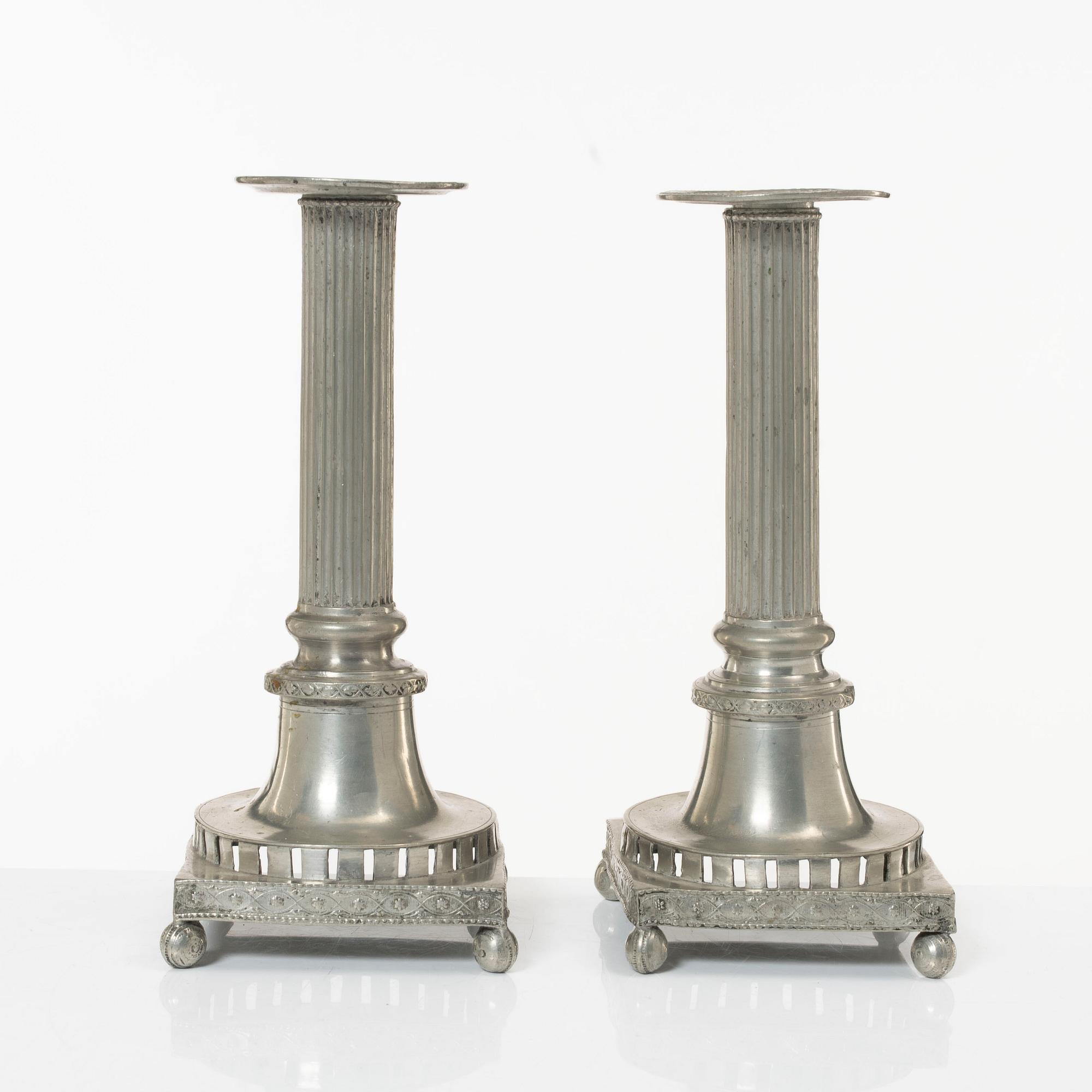 Ljusstakar, ett par, av Carl Petter Eckerström, Västerås 1827, Sengustavianska.