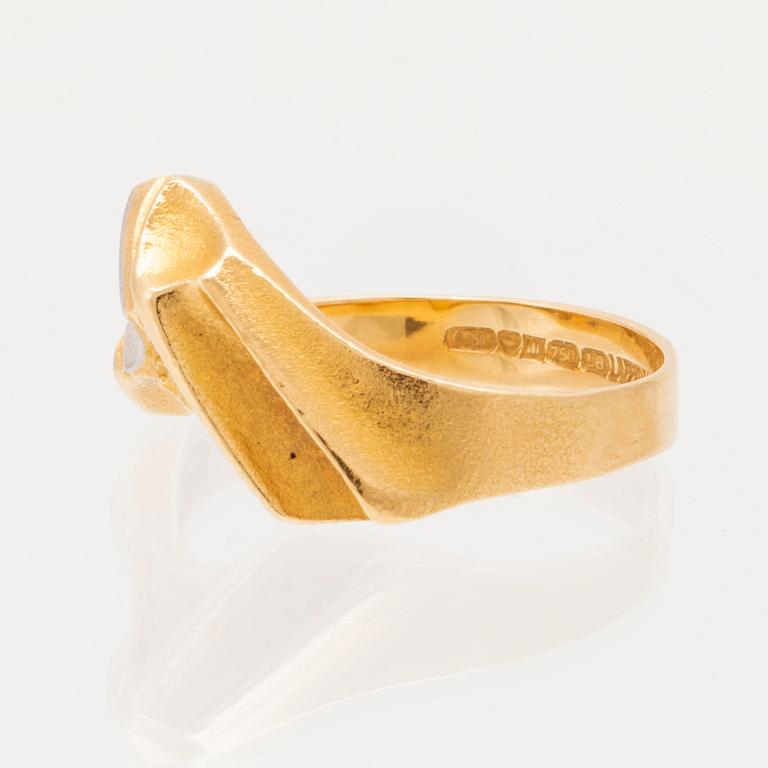 An 18K gold and platinum ring "Episode" by Björn Weckström for Lapponia 1988.