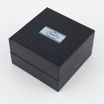 Prada, örhängen.