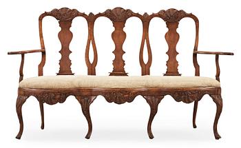 1522. Rokoko, A North European Rococo 18th century sofa.