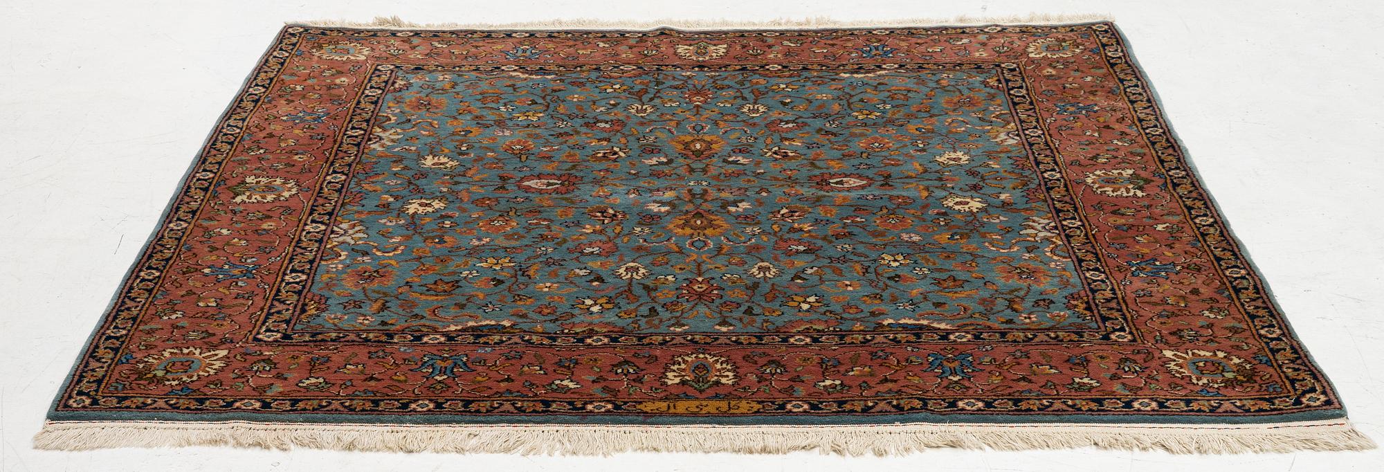 Matta, old östeuropa, ca 195 x 200 cm.