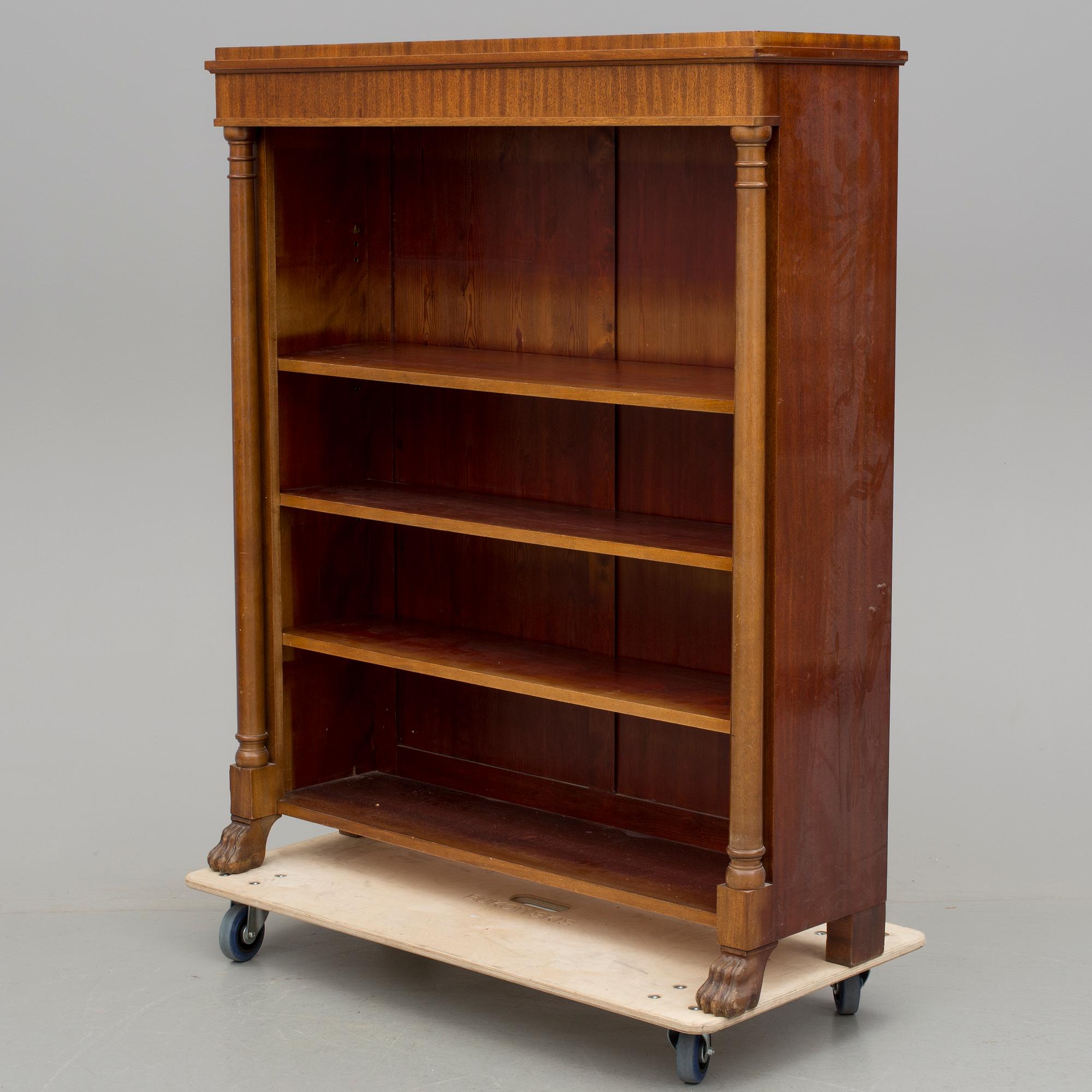 BOKHYLLA, Karl-Johan-stil, 1900-talets mitt.