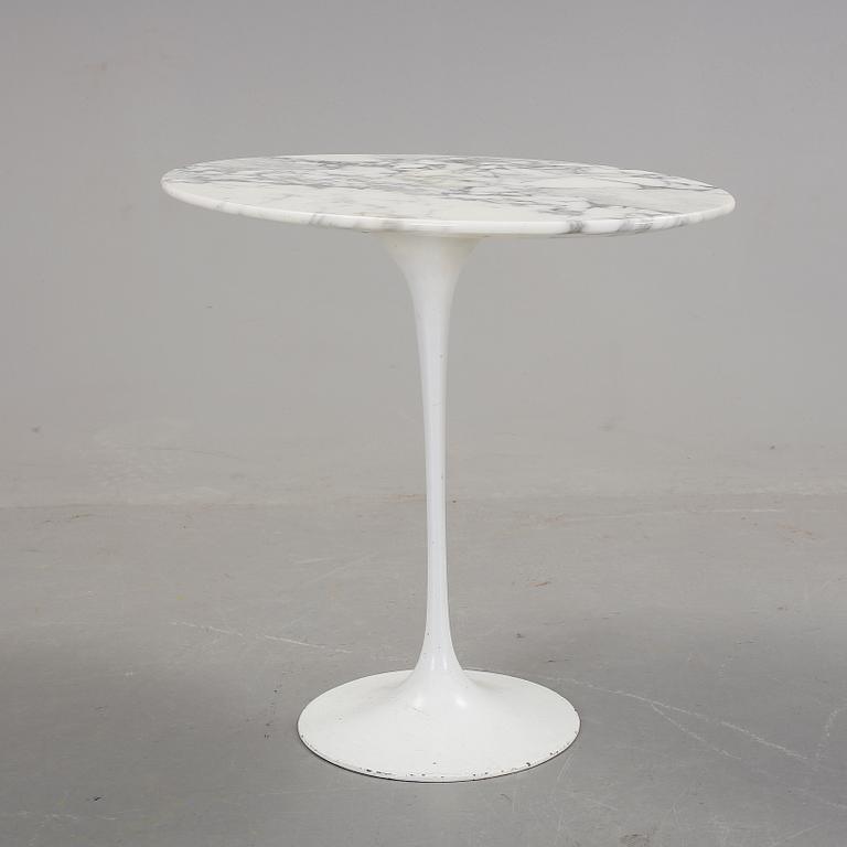 BORD, "Tulip", Eero Saarinen, Knoll International.