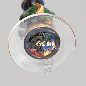 Gunnar Cyrén, eight 'Nobel' schnapps glass and a decanter with stopper, Orrefors, Sweden.