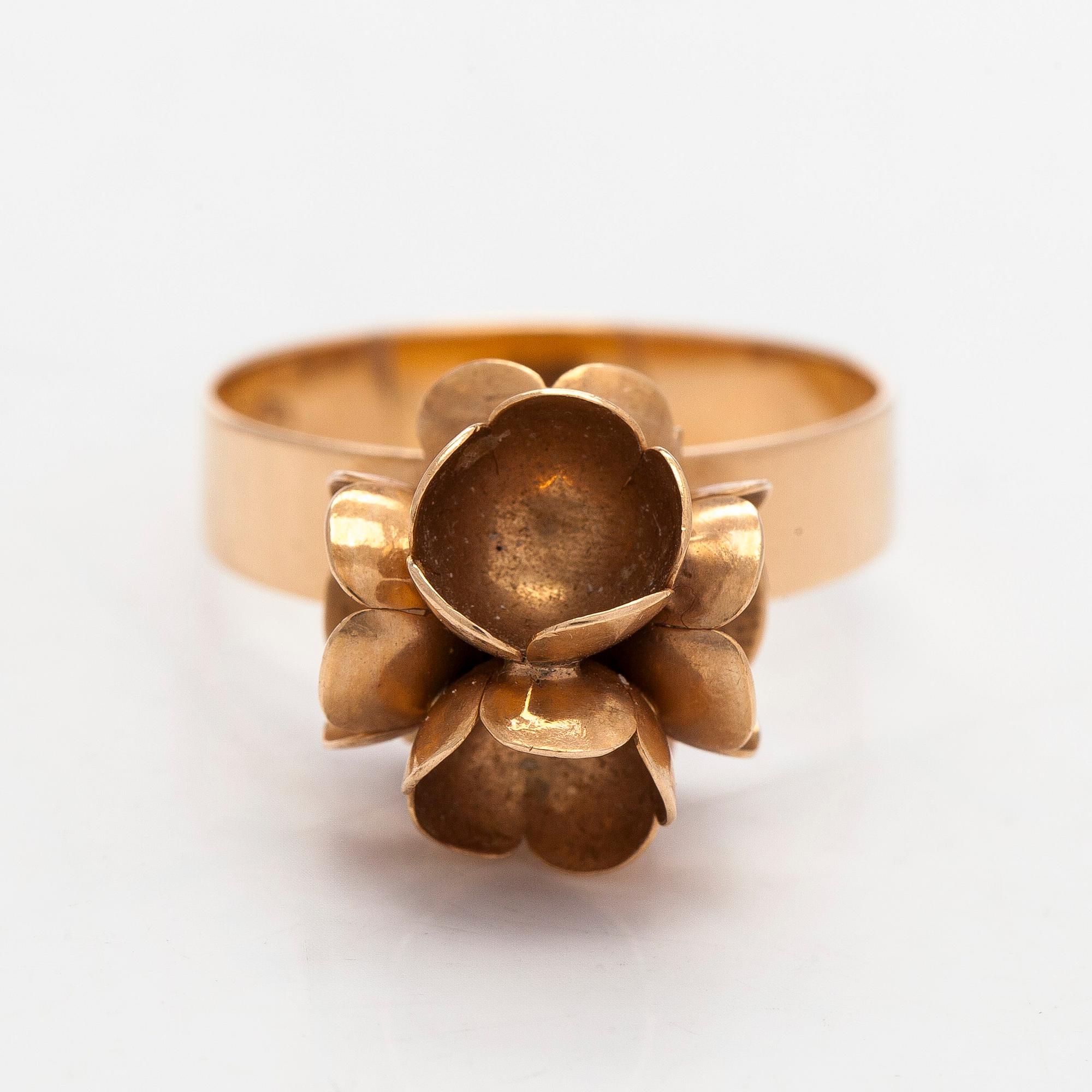 Liisa Vitali, sormus, "Kevät", 14K kultaa, Westerback, Helsinki 1971.