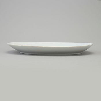 A 9 pieces second half of the 20th century porcelain table ware from Porzellan-Manufaktur Händel, Bavaria, Germany.