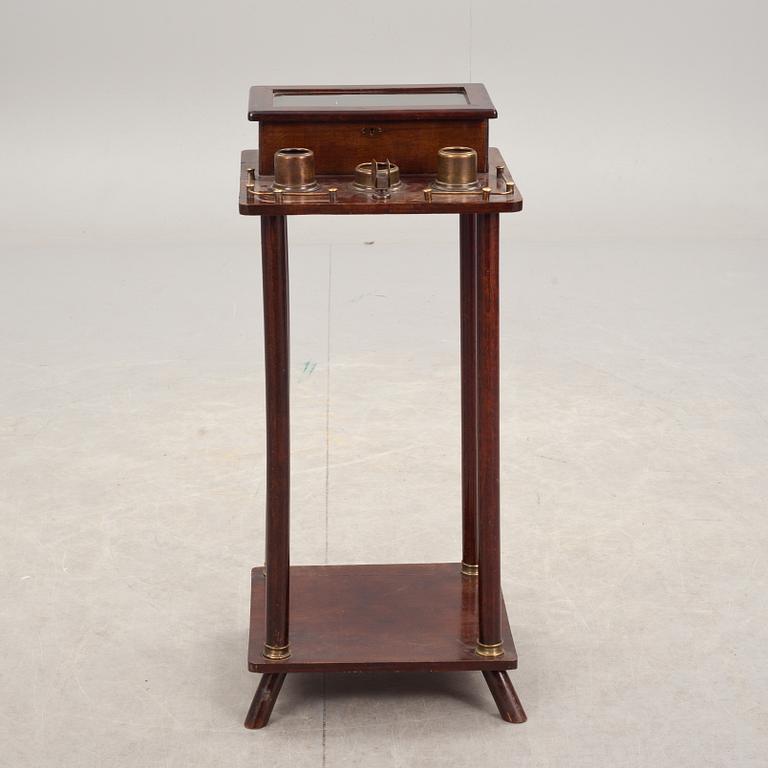 RÖKBORD. 1900-talets andra hälft.