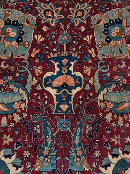 A carpet, semi-antique Tabriz, ca 413,5 x 328,5 cm.