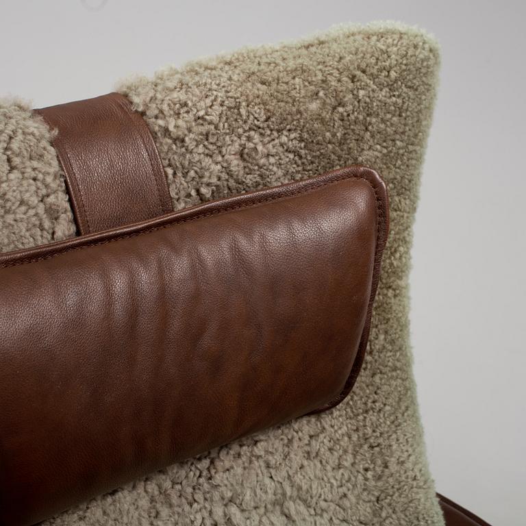 FÅTÖLJ MED FOTPALL, Brunstad Fabrikker, Norge, 2000-tal.