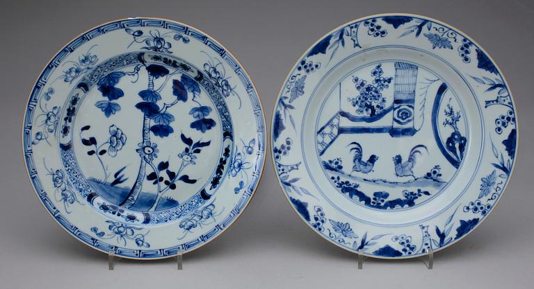 TALLRIKAR, ett par, porslin, Kangxi, (1662-1722).