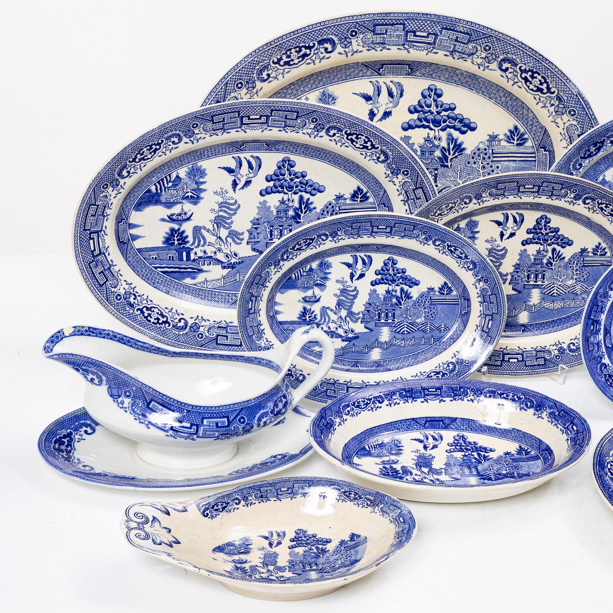 Gustavsberg, servisdelar, 69 st, "Willow", tidigt 1900-tal.