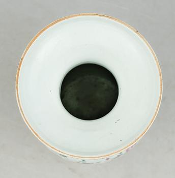 GOLVVAS, porslin, Kina, 1800-/1900-tal.
