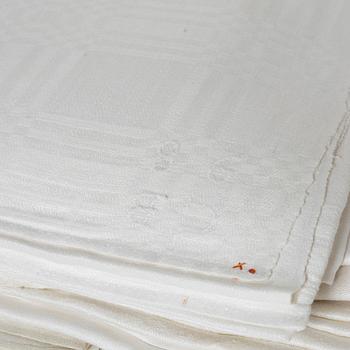 Napkins, 16 pcs, linen damask, circa 1800.