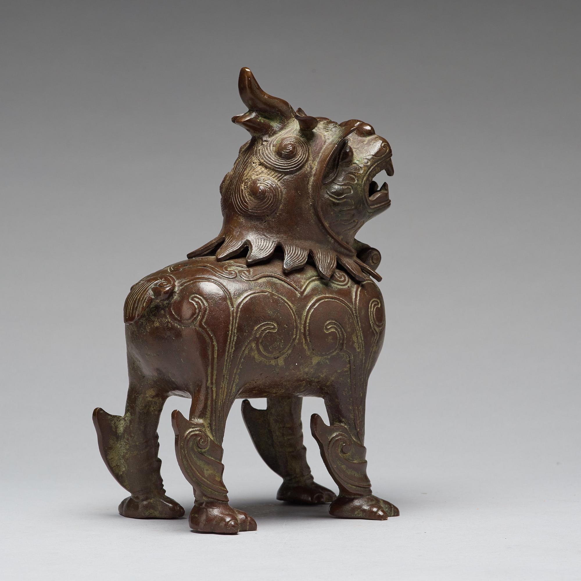 RÖKELSEKAR, brons. Qingdynastin (1664-1912).