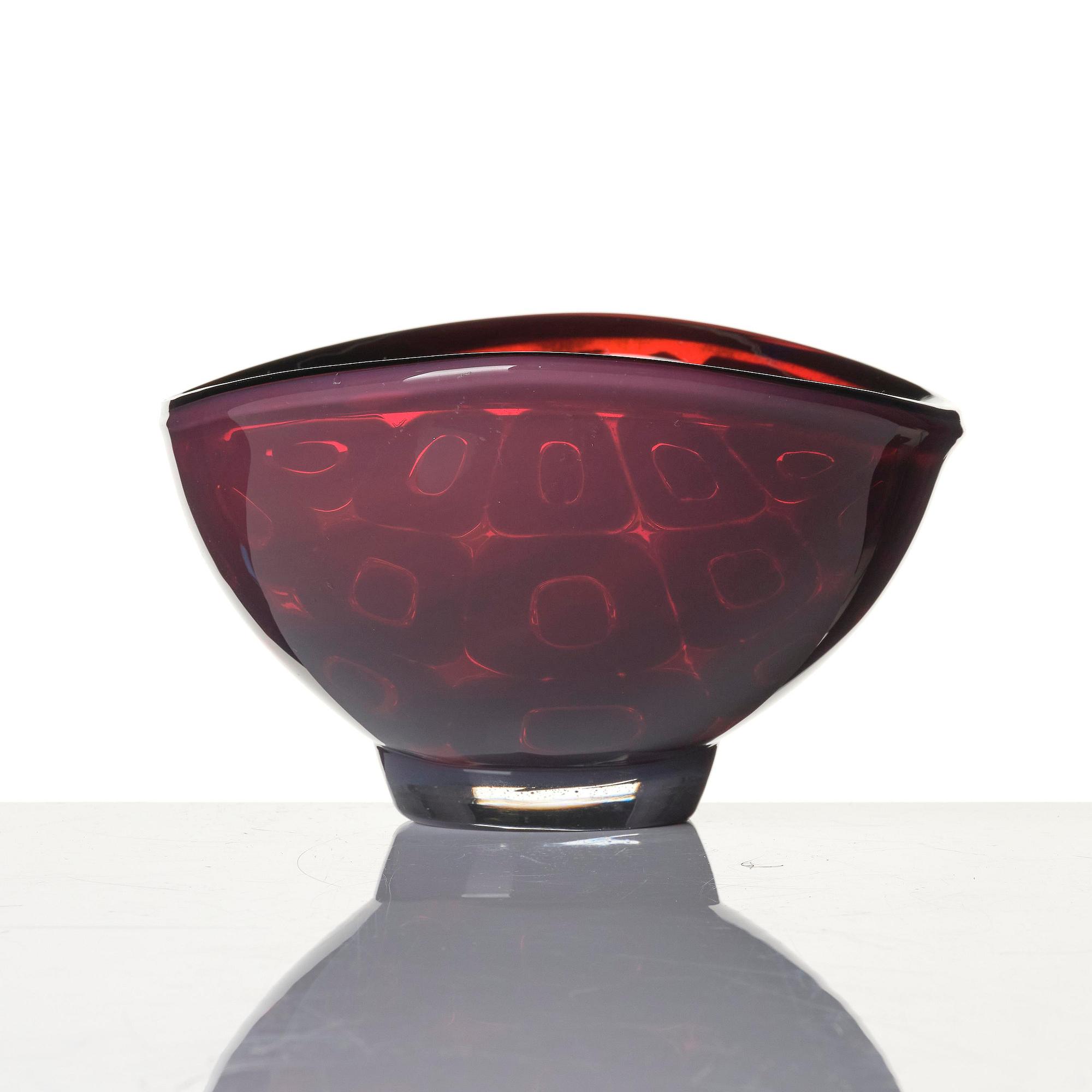 Sven Palmqvist, a "double" ravenna glass bowl, Orrefors 1953, no 530.