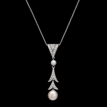 PENDANT, cultured pearls and brilliant cut diamonds, tot. 0.45 cts.