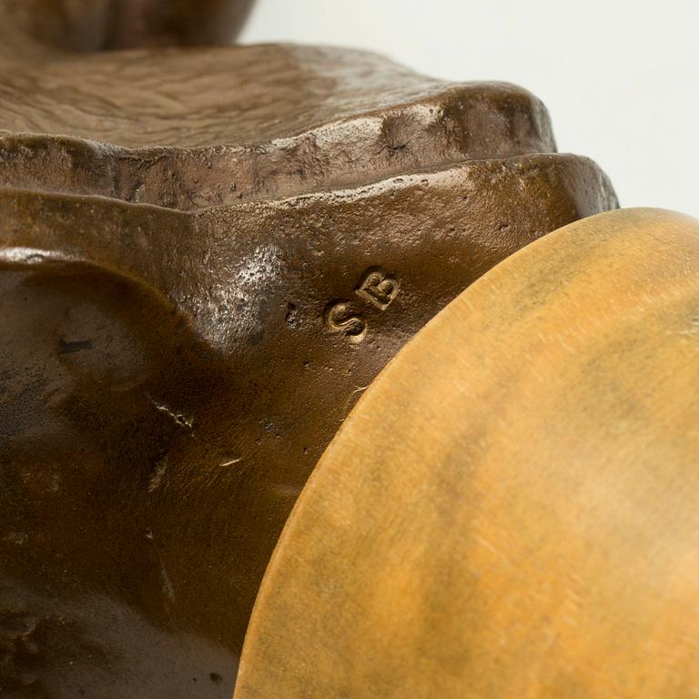 STIG BLOMBERG, brons, monogramsignerad.
"Kvinna i blåst".