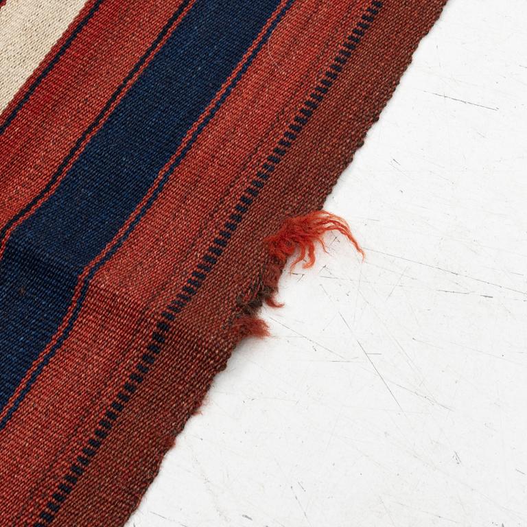 Matta, slätväv, Anatolien, ca 350 x 100 cm.