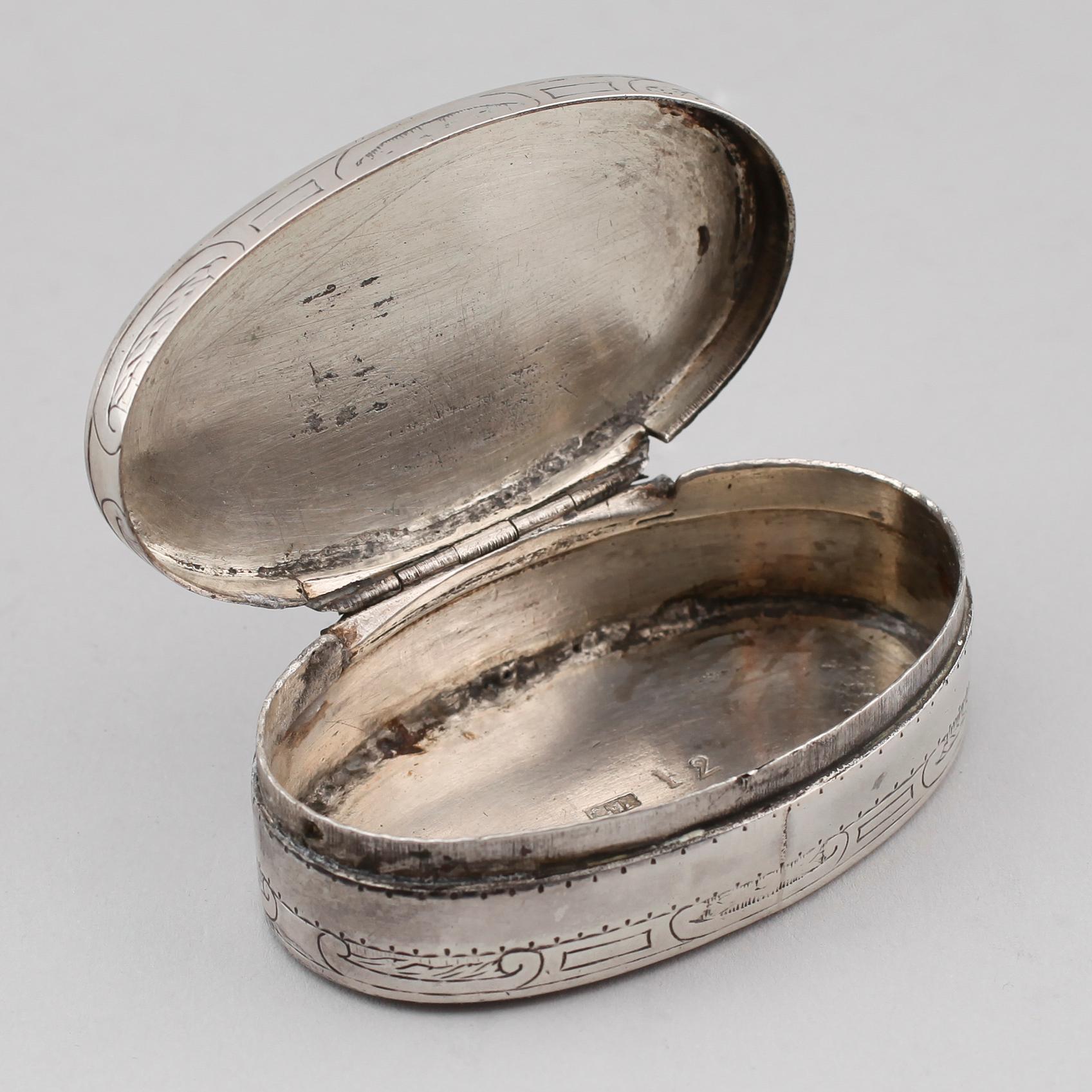 DOSA, silver, Carl Magnus Lundgren, Falköping 1791. Vikt ca 65 gram.