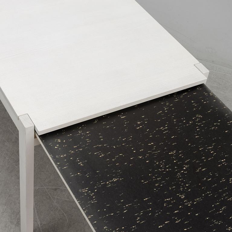 Kerstin Olby, a set of 6 'Lin' chairs and a 'No Limit' dining table, 21st Century.