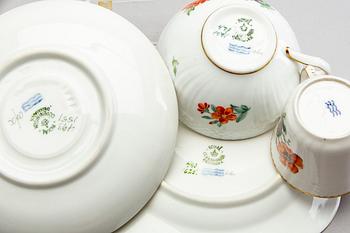 Royal Copenhagen, Kaffeservis, ca 60 delar, porslin, "Sachsisk Blomst", Kunglig Dansk.