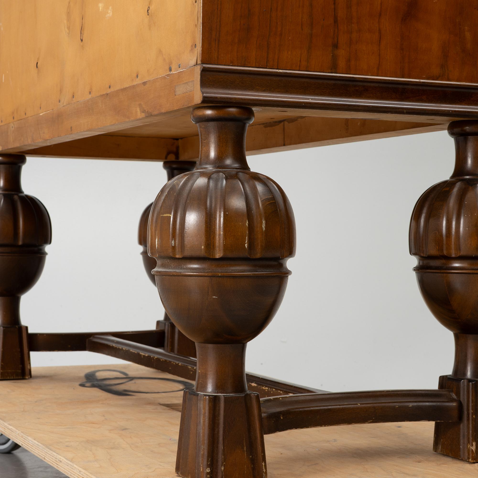 Cabinet, Swedish Modern, 1930s/40s.