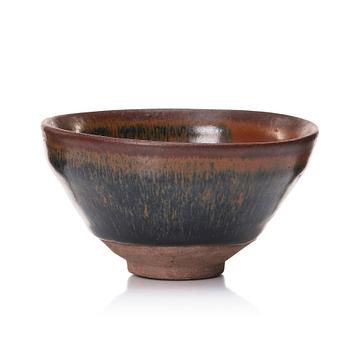 845. A jian bowl, southern Song dynasty (1127-1279).