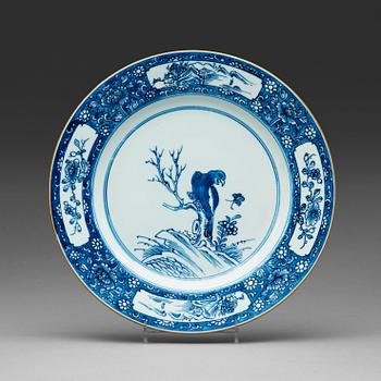 323. A set of 12 dinner plates, Qing dynasty, 18th Century.