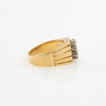 Ring 18K rose and white gold set with round brilliant-cut diamonds.