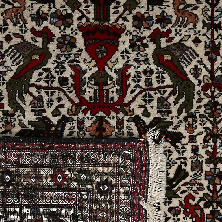 MATTA, orientalisk, old. Ca 130 x 85 cm.