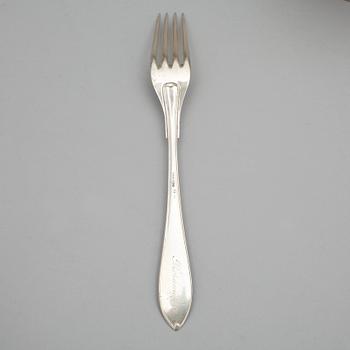 PARTI SILVER, 16 delar, olika länder samt ålder, mestadels 1900-tal. Vikt ca 760 gram.