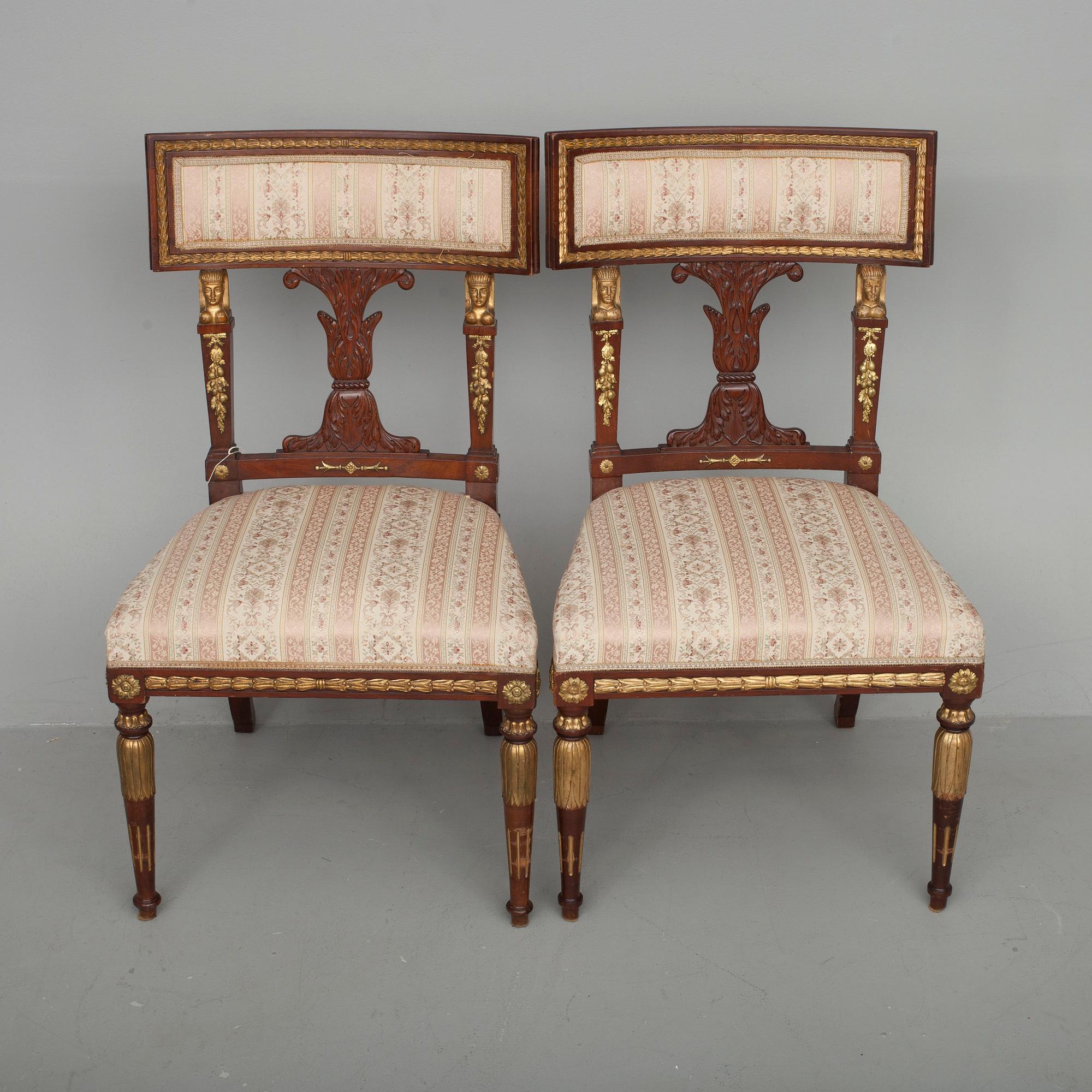 STOLAR, ett par, sengustaviansk stil, sekelskiftet 1800/1900.