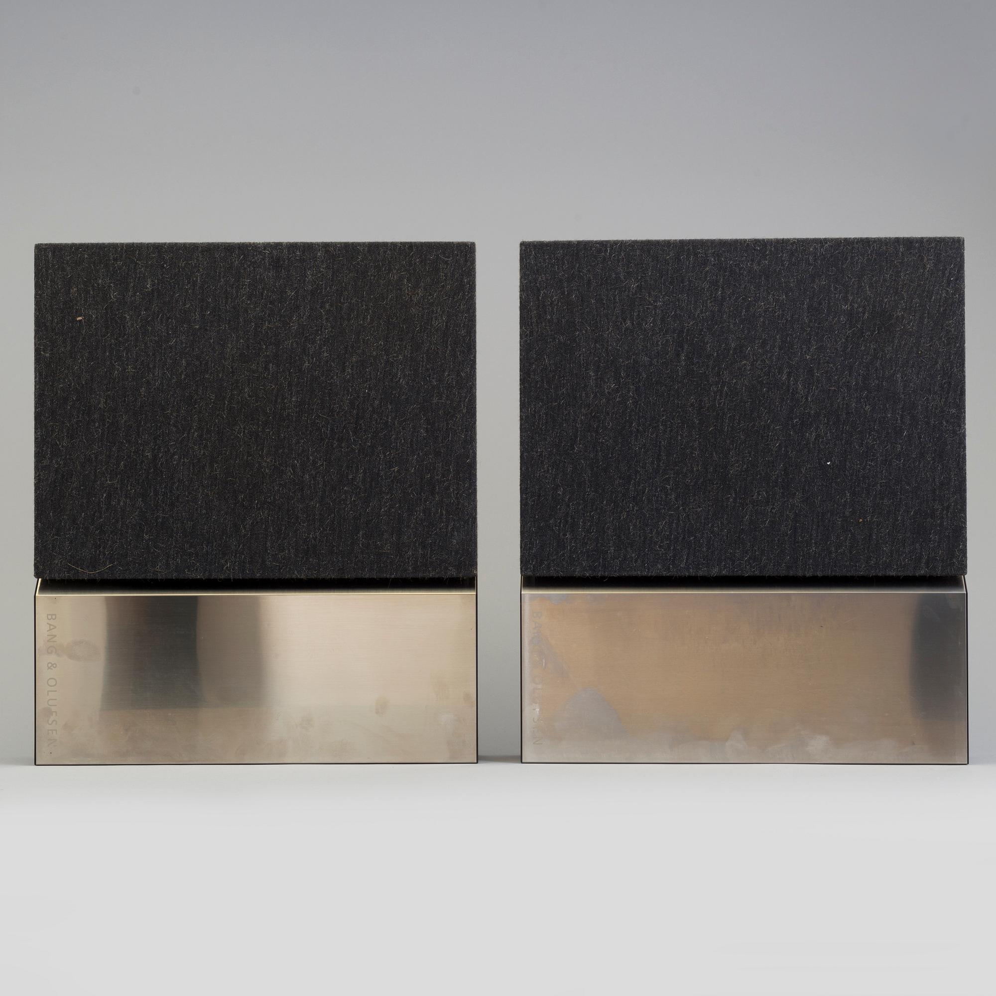STEREO med tillbehör, "Beocenter 2300", design David Lewis, Bang & Olufsen, Danmark, tillverkad mellan 1991-2000.