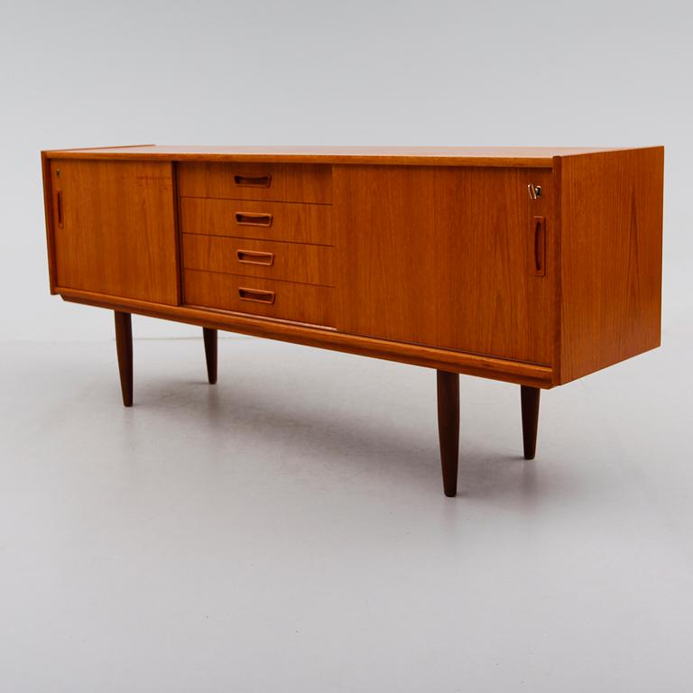 SIDEBOARD, 1900-talets andra hälft.