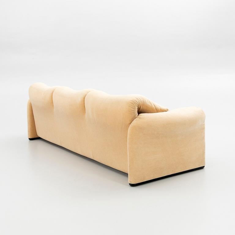 Vico Magistretti, soffa, "Maralunga", Cassina, Italien.