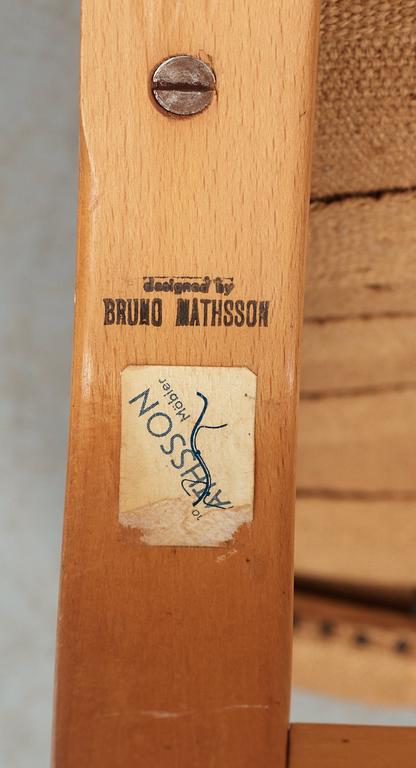 A Bruno Mathsson beech and canvas easy chair, 'Eva', Karl Mathsson, Värnamo, Sweden 1940's.