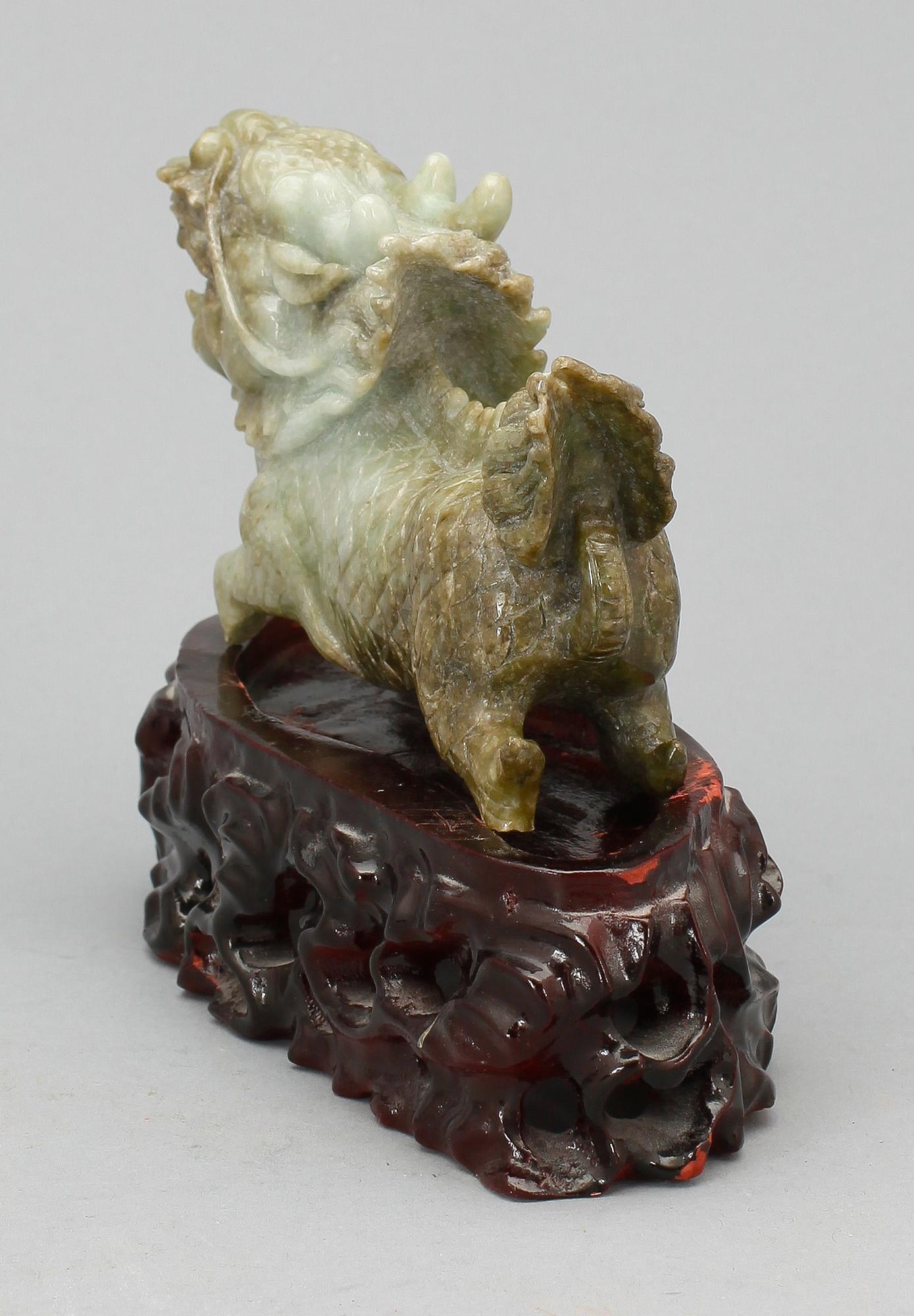 FIGURIN, nefrit, Kina 1900-tal.