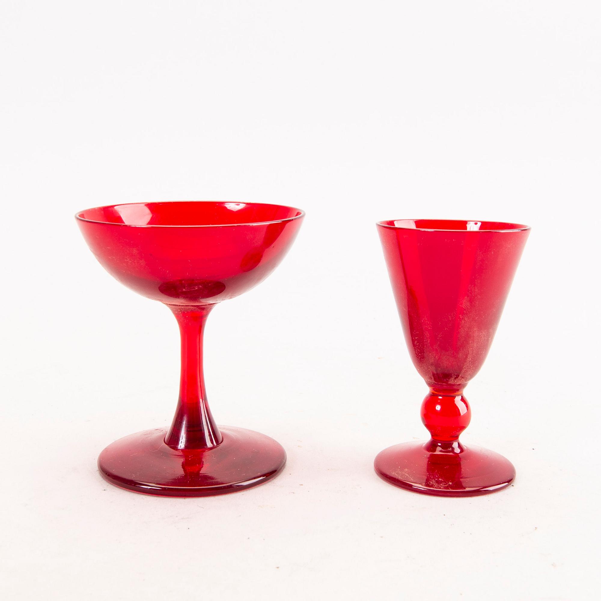 A Monica Bratt 59 pcs glass service Reijmyre mid 1900s/later part.